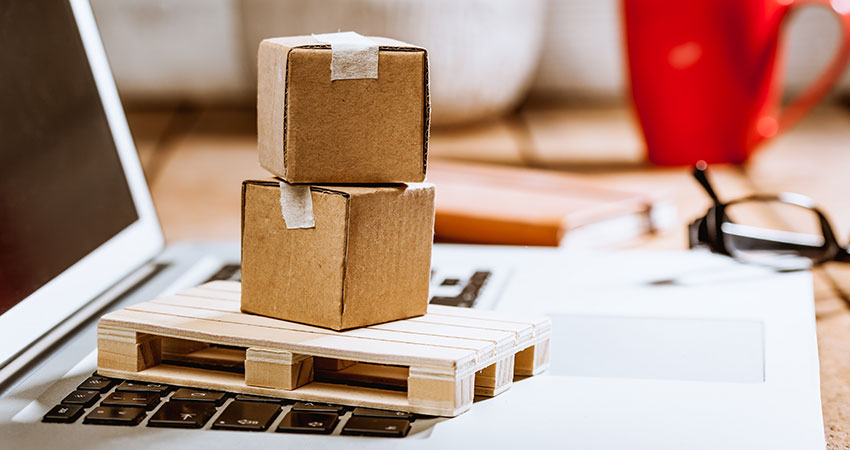 ecommerce fulfillment pallet on keyboard feature