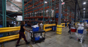 ShipBob FC in Chicago feature